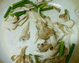 ☆親鶏とまいたけのにんにくの芽炒め☆作り方5写真
