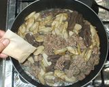 牛肉とごぼうとこんにゃくの白ゴマ味噌煮作り方8写真