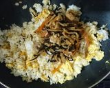 二歳児 vs 野菜ひじき炒飯作り方7写真
