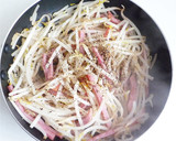もやしとハムのブラックペッパー炒め作り方4写真