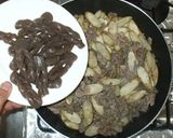 牛肉とごぼうとこんにゃくの白ゴマ味噌煮作り方7写真