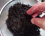 お弁当用に自然解凍で♪生ひじきの炒め煮作り方1写真