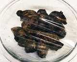 皮むき簡単♬里芋と豚肉のごま味噌炒め☆作り方1写真