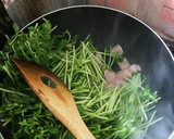 【簡単】豆苗とベーコン炒め作り方3写真