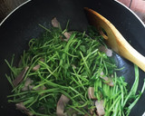 【簡単】豆苗とベーコン炒め作り方4写真