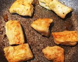 鶏胸肉とスナップエンドウの味噌マヨ炒め作り方3写真