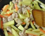 ☆鶏肉とじゃがいもの味噌マヨ炒め☆作り方4写真