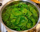 牡蠣とホウレン草の食べる味噌汁。作り方3写真