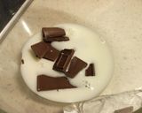 プチチョコカップケーキ　クリチ＆くるみ作り方3写真
