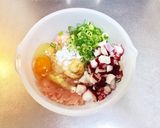 簡単！男飯！たこ入り鶏団子作り方2写真