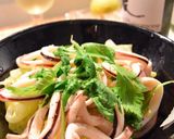 春キャベツとイカのシンプルホットサラダ作り方4写真