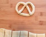 枝豆チーズのプレッツェルパン作り方11写真