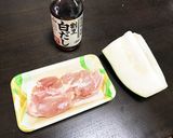 作り置きに♡鶏肉と冬瓜の煮物作り方1写真