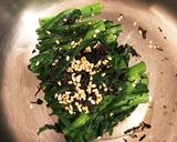 キムチの素でもう一品！春菊と塩昆布ナムル作り方2写真