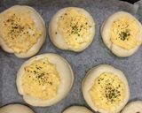 手ごね☆バターなし☆マヨたま惣菜パン☆作り方15写真