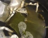ニンニクのたーぷり効いた鶏出汁しょうゆ鍋作り方2写真