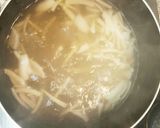簡単！節約☆えのきと玉ねぎの味噌汁☆作り方2写真