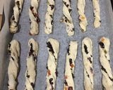 チョコとフルーツたっぷりひねりハードパン作り方13写真
