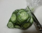 野菜に塩して水分しぼるワザだよ♡作り方3写真