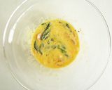 レンジで　ほうれん草とソーセージの蒸し卵作り方2写真
