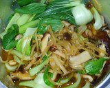 鶏むね肉と青梗菜 もやしのにんにく醤油煮作り方6写真