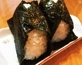 すっぱ旨い！梅とツナマヨネ〜ズおにぎり作り方5写真