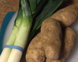 材料３つだけ★ポテトとリークのスープ作り方1写真