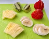 いろいろ乗っけて♬チョコっとピザ風♡作り方1写真