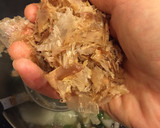 かつおだし香る かぶときのこの味噌汁。作り方10写真