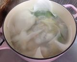 白菜大量消費！鶏手羽元で参鶏湯風スープ作り方2写真