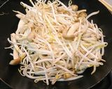 しめじともやしのバターニンニク醤油炒め作り方3写真