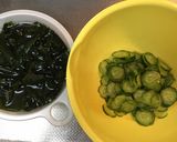 ミニトマト入り！きゅうりとワカメの酢の物作り方1写真
