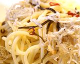 アヒージョdeしらす塩昆布ペペロンチーノ作り方3写真