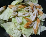 しめじ&キャベツ&ちくわの味噌マヨ炒め作り方4写真