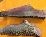 オコゼの唐揚げと揚げ豆腐 骨せんべい添え作り方2写真