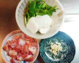 カブと鶏もも肉のニンニク醤油炒め作り方1写真
