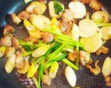 カブと鶏もも肉のニンニク醤油炒め作り方6写真
