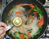春雨炒め♪簡単ひき肉と野菜の白ゴマ風味作り方10写真