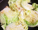 ざく切りキャベツと豚の蒸し煮♡作り方2写真