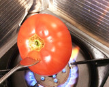 簡単トマトの皮むき♪炙るだけ作り方3写真
