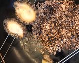 酒蒸しにした活アワビの燻製 肝味噌添え作り方7写真