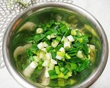 鶏肉とネギの中華スープ作り方3写真