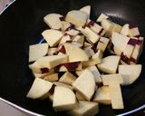さつまいもとレンコンの甘酢炒め煮。作り方1写真