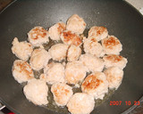 鶏だんごと白菜の酒蒸し♪作り方2写真