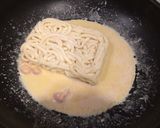うどんで作る！釜玉めんたいカルボナーラ作り方2写真