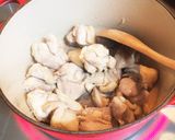 卵と鶏肉の甘辛煮♡作り方1写真