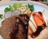 ソースが絶品【目玉焼き煮込みハンバーグ】作り方25写真