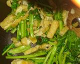 からし菜と油揚げのニンニク風味炒め作り方4写真