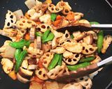 鶏胸肉とれんこんのみそ豆板醤炒め作り方8写真