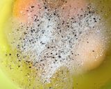 簡単な朝おかずの卵チーズ巻き作り方1写真